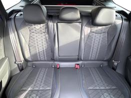 Volkswagen Passat Variant R-Line 4WD+BLACK+PANO+AHK+DCC+MATRIX+HARMAN 