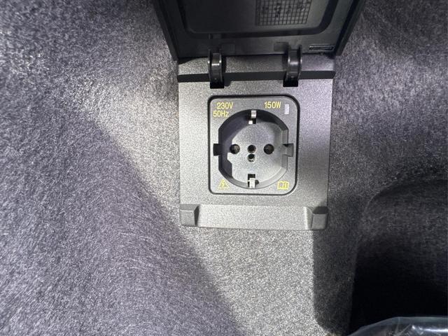 Volkswagen / Passat Variant / Blau / / / 4WD+BLACK+PANO+AHK+DCC+MATRIX+HARMAN