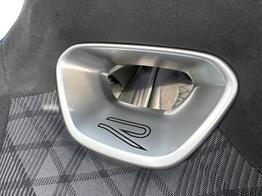 Volkswagen Passat Variant R-Line 4WD+BLACK+PANO+AHK+DCC+MATRIX+HARMAN 