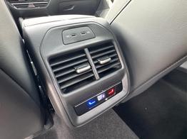 Volkswagen Passat Variant R-Line 4WD+BLACK+PANO+AHK+DCC+MATRIX+HARMAN 