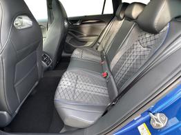 Volkswagen Passat Variant R-Line 4WD+BLACK+PANO+AHK+DCC+MATRIX+HARMAN 