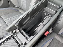 Volkswagen Passat Variant R-Line 4WD+BLACK+PANO+AHK+DCC+MATRIX+HARMAN 