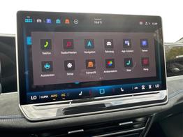 Volkswagen Passat Variant R-Line 4WD+BLACK+PANO+AHK+DCC+MATRIX+HARMAN 