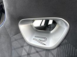 Volkswagen Passat Variant R-Line 4WD+BLACK+PANO+AHK+DCC+MATRIX+HARMAN 