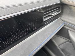 Volkswagen Passat Variant R-Line 4WD+BLACK+PANO+AHK+DCC+MATRIX+HARMAN 