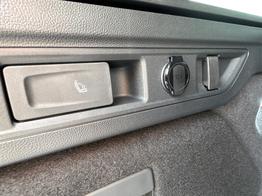 Volkswagen Passat Variant R-Line 4WD+BLACK+PANO+AHK+DCC+MATRIX+HARMAN 