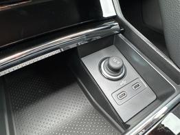 Skoda Karoq Selection AHK+el.HECKKLAPPE+KAMERA+PDC+KESSY+ACC 