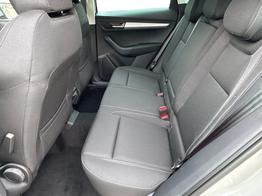 Skoda Karoq Selection AHK+el.HECKKLAPPE+KAMERA+PDC+KESSY+ACC 