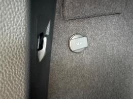 Skoda Karoq Selection AHK+el.HECKKLAPPE+KAMERA+PDC+KESSY+ACC 