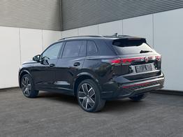 Volkswagen Tiguan R-Line People PLUG-IN+PANO+AHK+HD MATRIX+NAVI+BLACK STYLE+20" LM+ACC 