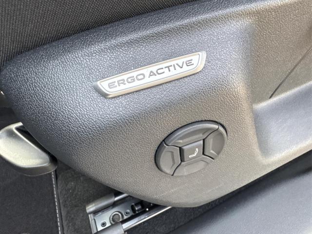 Volkswagen Tiguan R-Line People PLUG-IN+PANO+AHK+HD MATRIX+NAVI+BLACK STYLE+20" LM+ACC 