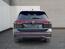 Volkswagen Tiguan R-Line People PLUG-IN+PANO+AHK+HD MATRIX+NAVI+BLACK STYLE+20" LM+ACC 