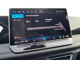 Volkswagen Tiguan R-Line People PLUG-IN+PANO+AHK+HD MATRIX+NAVI+BLACK STYLE+20" LM+ACC 