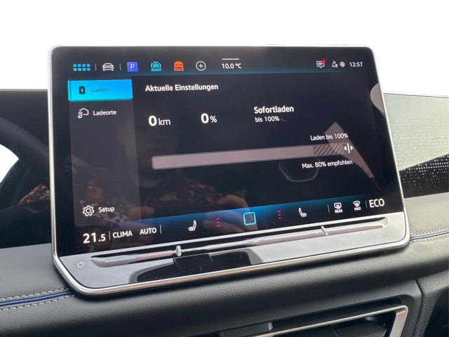 Volkswagen Tiguan R-Line People PLUG-IN+PANO+AHK+HD MATRIX+NAVI+BLACK STYLE+20" LM+ACC 