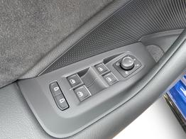 Volkswagen Passat Variant R-Line 4WD+BLACK+PANO+AHK+DCC+MATRIX+HARMAN 