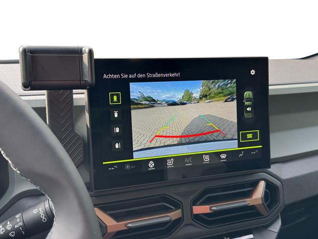 Beispielbilder, ggf. teilweise mit Sonderausstattung