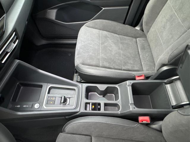 Volkswagen / Caddy / / / / NAVI+AHK+ACC+SHZ+KAMERA+LED+PDC