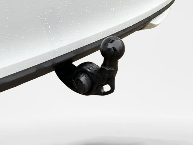 Skoda / Octavia Combi / Weiß / / / AHK+KAMERA+ACC+EL. HECKKL+SHZ