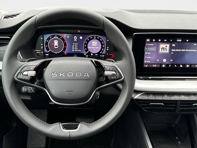 Skoda / Octavia Combi / Weiß / / / AHK+KAMERA+ACC+EL. HECKKL+SHZ