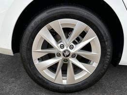 Skoda Octavia Combi Selection AHK+KAMERA+ACC+EL. HECKKL+SHZ 