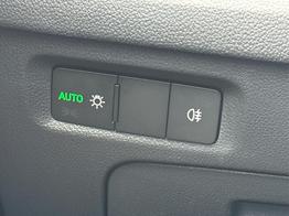 Skoda Octavia Combi Selection AHK+KAMERA+ACC+EL. HECKKL+SHZ 