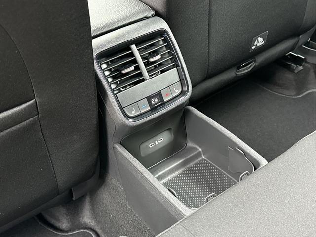 Skoda / Octavia Combi / Weiß / / / AHK+KAMERA+ACC+EL. HECKKL+SHZ