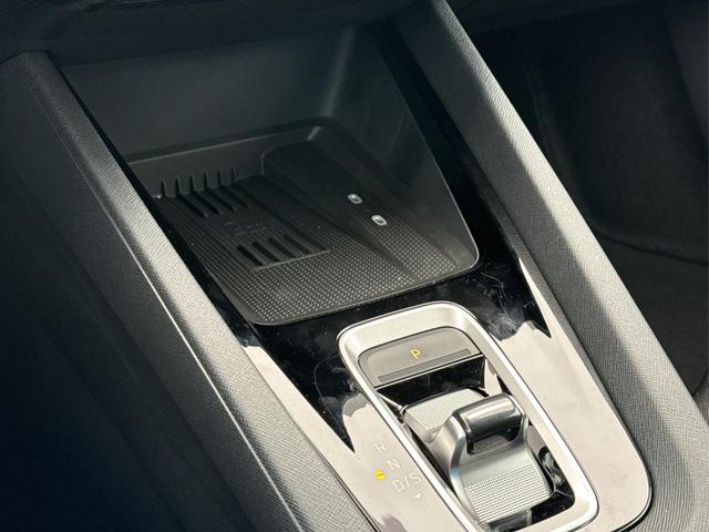 Skoda / Octavia Combi / Weiß / / / AHK+KAMERA+ACC+EL. HECKKL+SHZ