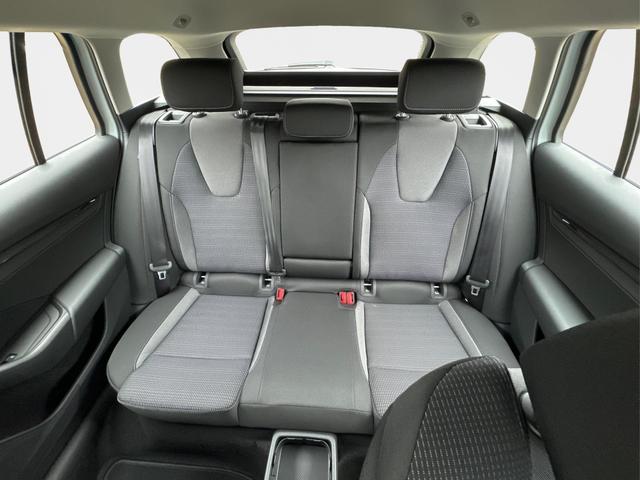 Skoda / Octavia Combi / Weiß / / / AHK+KAMERA+ACC+EL. HECKKL+SHZ