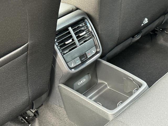 Skoda / Octavia Combi / Grau / / / AHK+KAMERA+ACC+EL. HECKKL+SHZ