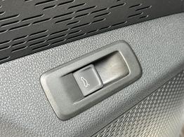 Skoda Octavia Combi Selection AHK+KAMERA+ACC+EL. HECKKL+SHZ 