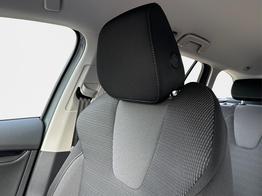 Skoda Octavia Combi Selection AHK+KAMERA+ACC+EL. HECKKL+SHZ 