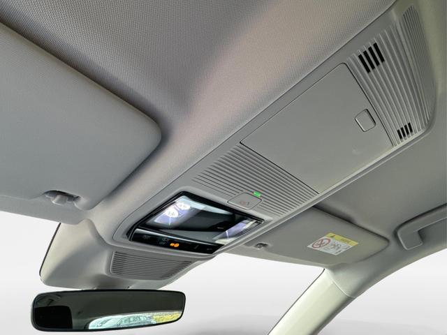 Skoda / Octavia Combi / Schwarz / / / AHK+KAMERA+ACC+EL. HECKKL+SHZ