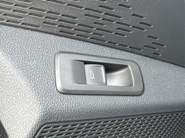 Skoda Octavia Combi Selection AHK+KAMERA+ACC+EL. HECKKL+SHZ 