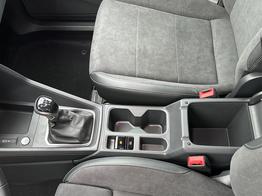 Volkswagen Caddy Style 4x4+NAVI+AHK+ACC+SHZ+KAMERA+LED+PDC 