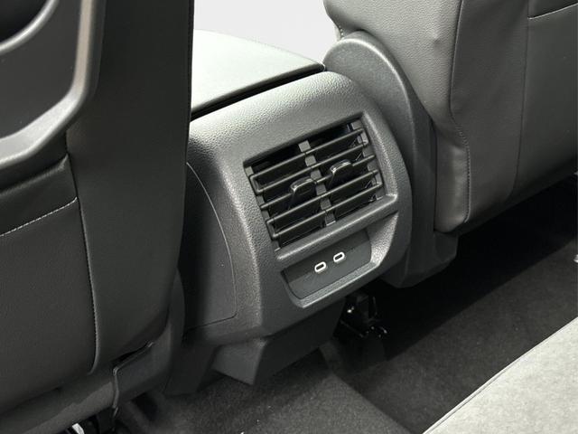 Volkswagen / Caddy / / / / 4x4+NAVI+AHK+ACC+SHZ+KAMERA+LED+PDC