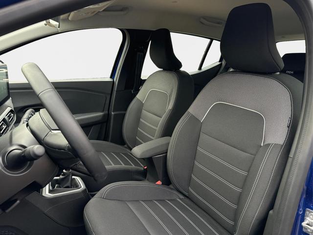 Dacia / Sandero / / / / KAMERA+SHZ + PDC+ DAB+ KLIMA