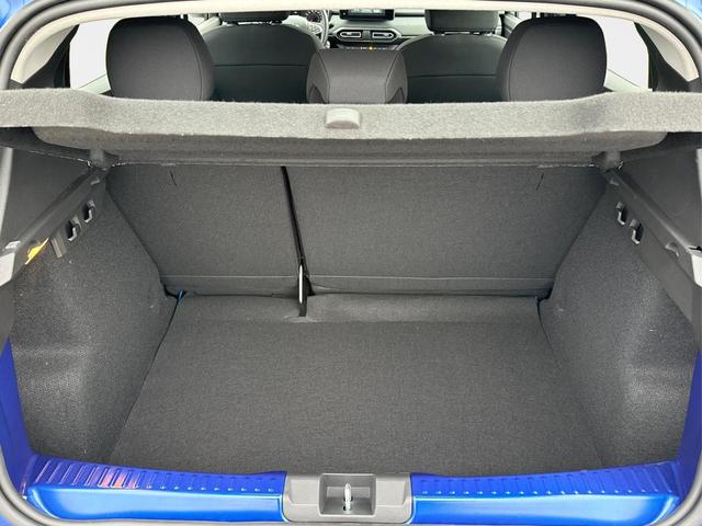 Dacia / Sandero / / / / KAMERA+SHZ + PDC+ DAB+ KLIMA