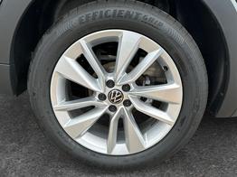 Volkswagen T-Cross LIFE MATRIX+KAMERA+ACC+SHZ+17 LM+KEYLESS 