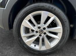 Volkswagen T-Cross LIFE MATRIX+KAMERA+ACC+SHZ+17 LM+KEYLESS 