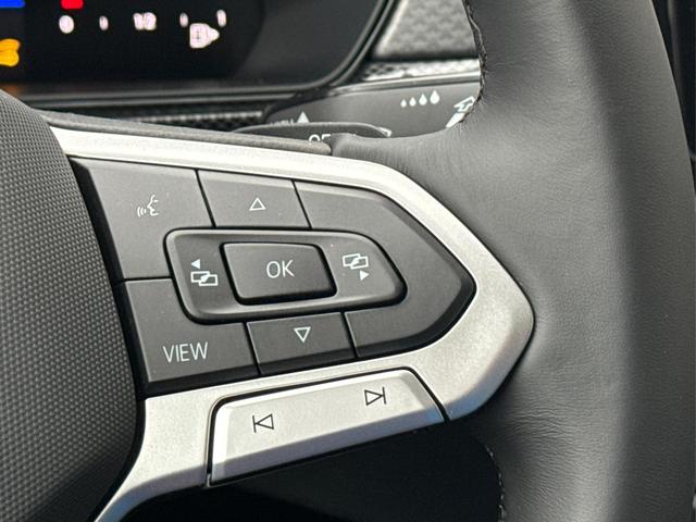 Volkswagen / T-Cross / Schwarz / / / MATRIX+KAMERA+ACC+KLIMA+SHZ+17 LM+KEYLESS