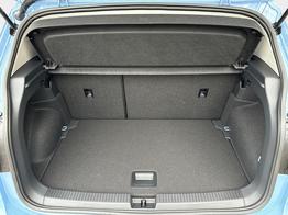 Volkswagen T-Cross LIFE MATRIX+KAMERA+ACC+SHZ+17 LM+KEYLESS 