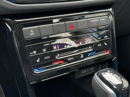 Volkswagen T-Cross LIFE MATRIX+KAMERA+ACC+SHZ+17 LM+KEYLESS 