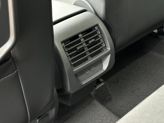 Volkswagen / Caddy / / / / LANE ASSIST+NAVI+KAM+SHZ+KLIMA+AHK+ACC