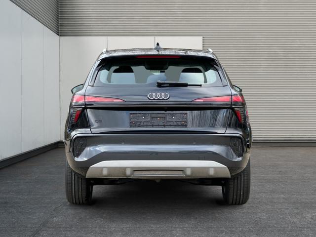 Audi / Q3 / Schwarz / / / SUV *Neues Modell*NAVI+ACC+KAMERA+PDC+EL. HECKKL.+LED, Beispielbilder, ggf. teilweise mit Sonderausstattung