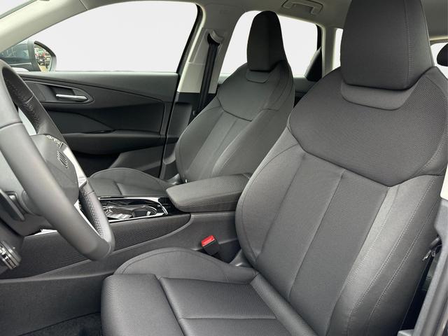 Audi / Q3 / Grau / / / *Neues Modell*NAVI+ACC+KAMERA+PDC+EL. HECKKL.+LED, Beispielbilder, ggf. teilweise mit Sonderausstattung