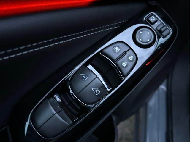 Nissan / Juke / / / / NAVI+360° KAMERA+SHZ+VOLL-LED+BOSE+PDC