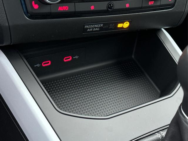 Seat / Arona / Blau / / / 5J GARANTIE+KAMERA+SHZ+KLIMA+PDC+TEMPOMAT+VOLL-LED+16 ALU