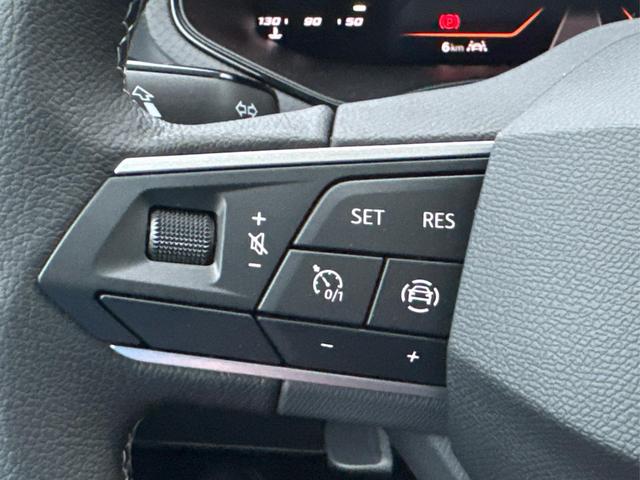 Seat / Arona / Blau / / / 5J GARANTIE+KAMERA+SHZ+KLIMA+PDC+TEMPOMAT+VOLL-LED+16 ALU