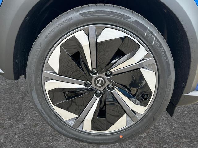 Nissan / Juke / / / / NAVI+360&deg; KAMERA+SHZ+VOLL-LED+BOSE+PDC