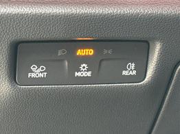 Volkswagen Passat Variant Elegance DSG+PANO+NAVI+MATRIX+360 KAM+MASSAGE+ACC+18" LM 